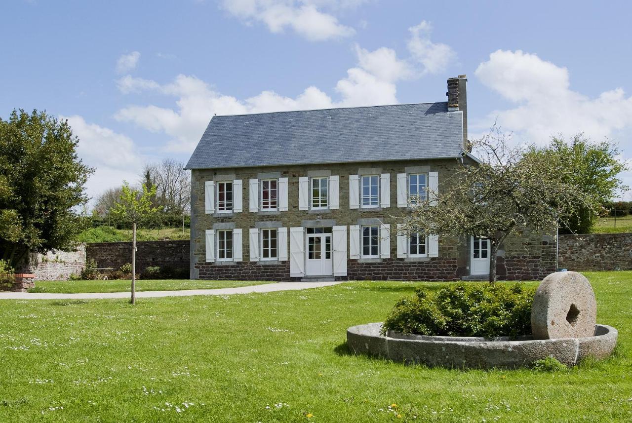 Manoir Du Mesnil De Bas Vila Bréhal Exterior foto